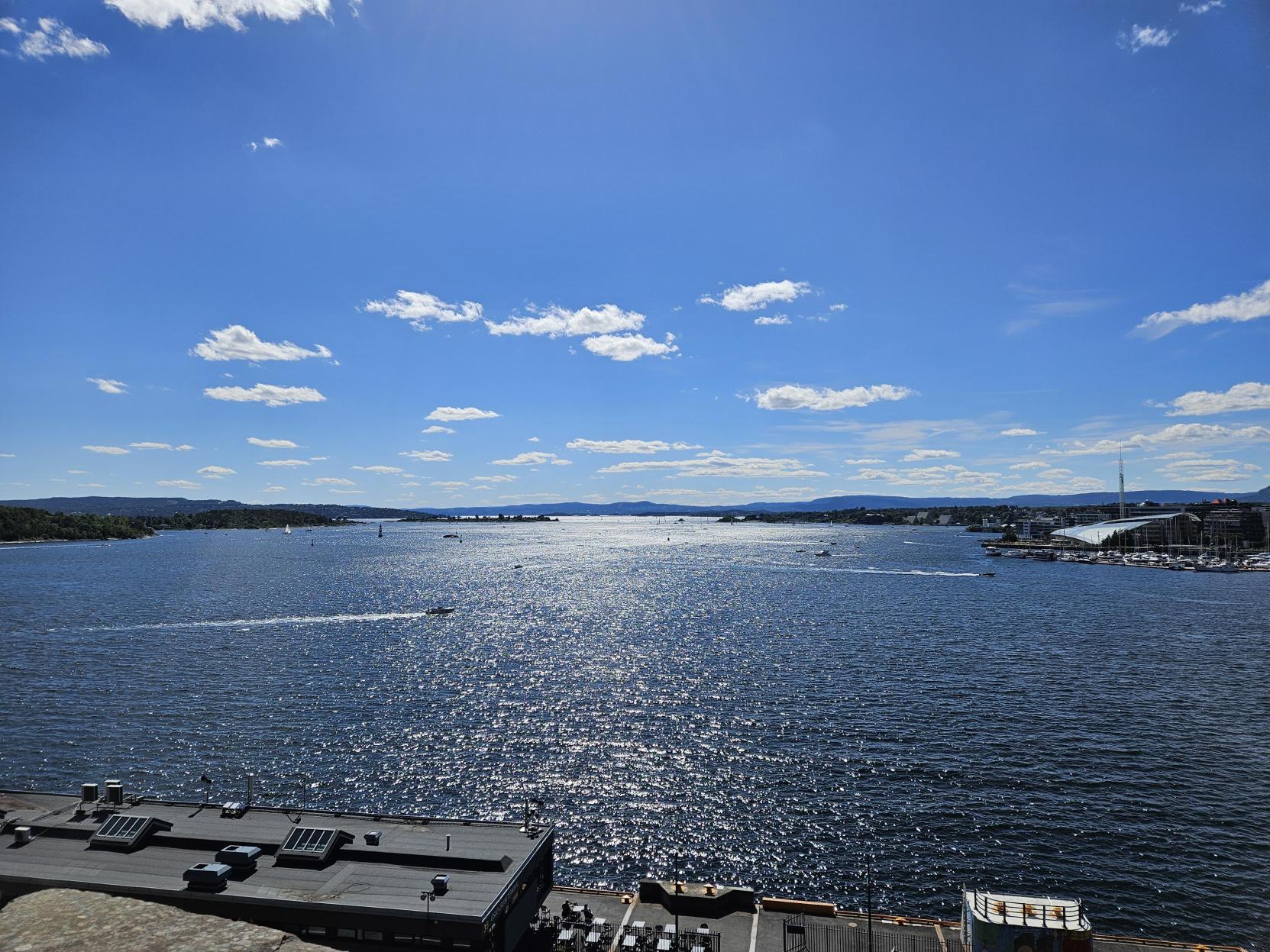 Presented at ECCM22 in Oslo on statistically equivalent 3D CFRP microstructure generation – photo 5